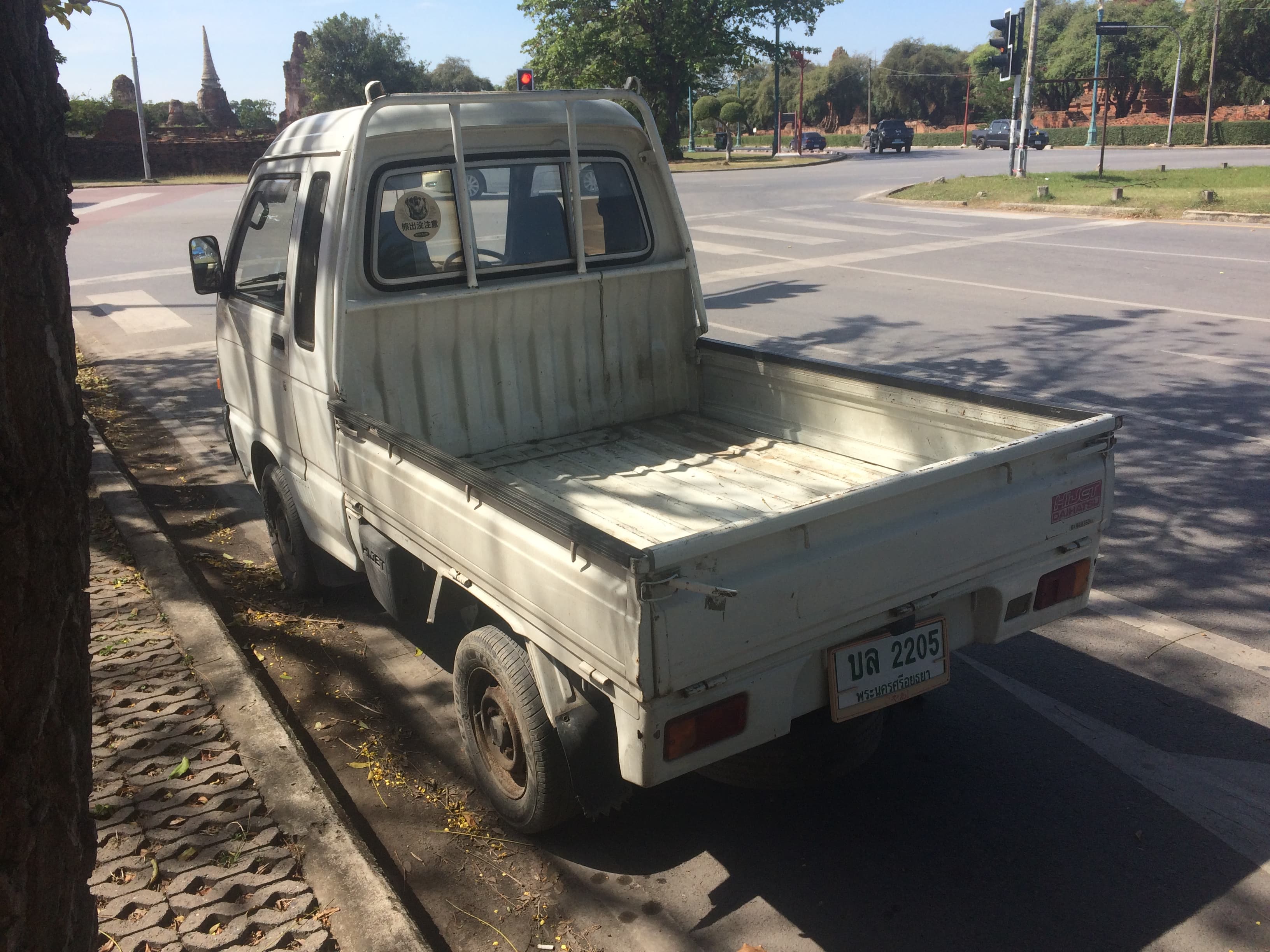 Daihatsu Hijet Jumbo cab detail view